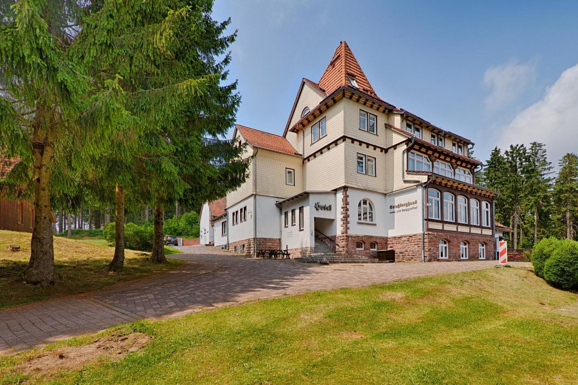 Hotel Und Berggasthof Spiessberghaus Friedrichroda Exterior foto