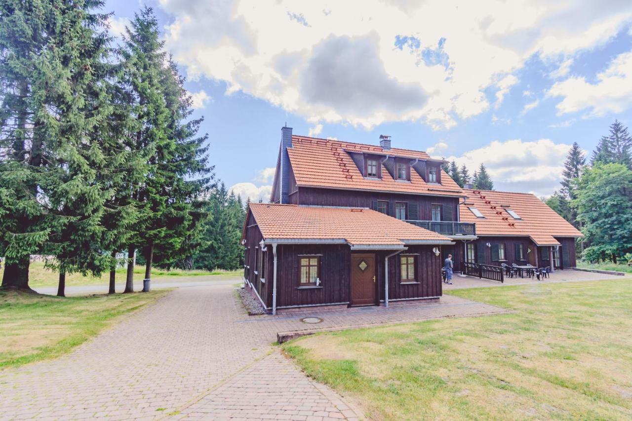 Hotel Und Berggasthof Spiessberghaus Friedrichroda Exterior foto