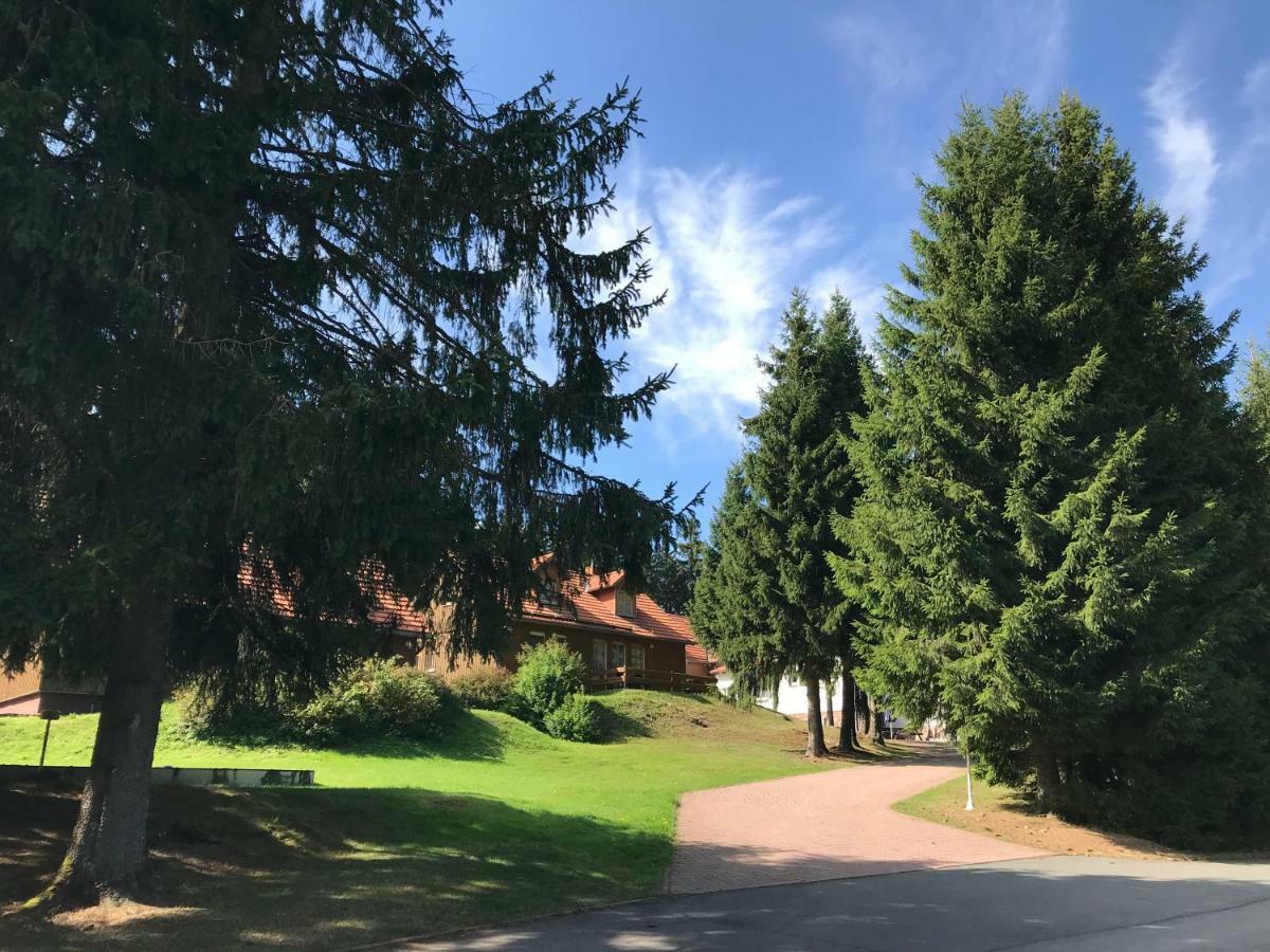 Hotel Und Berggasthof Spiessberghaus Friedrichroda Exterior foto